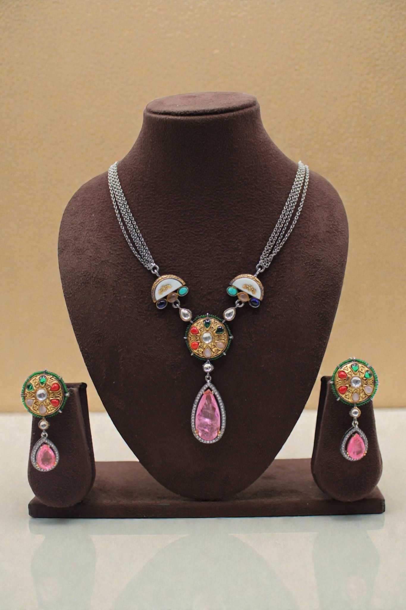 Elegant Multicolored Jewelry Set with Pendant and Earrings - Image 3