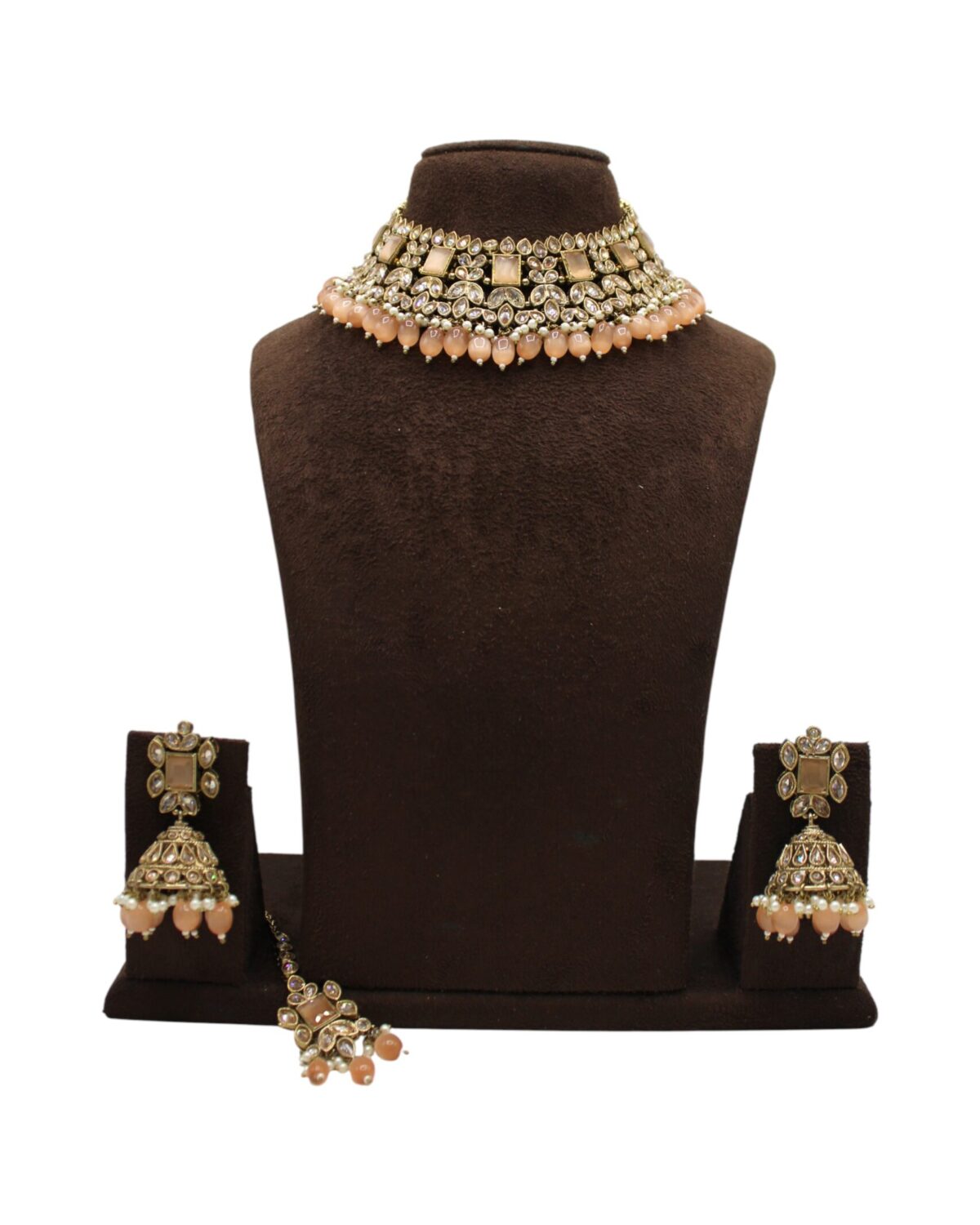 Elegant Traditional Jewelry Set with Choker and Earrings