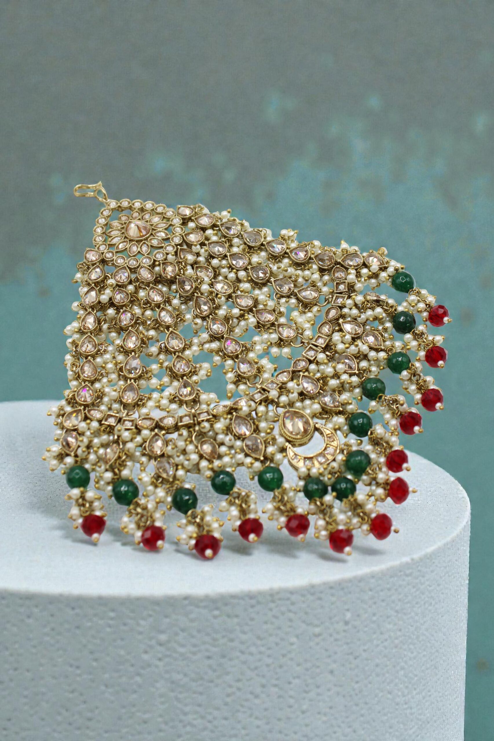 Elegant Traditional Indian Jewelry with Pearls and Colorful Gemstones - Image 2