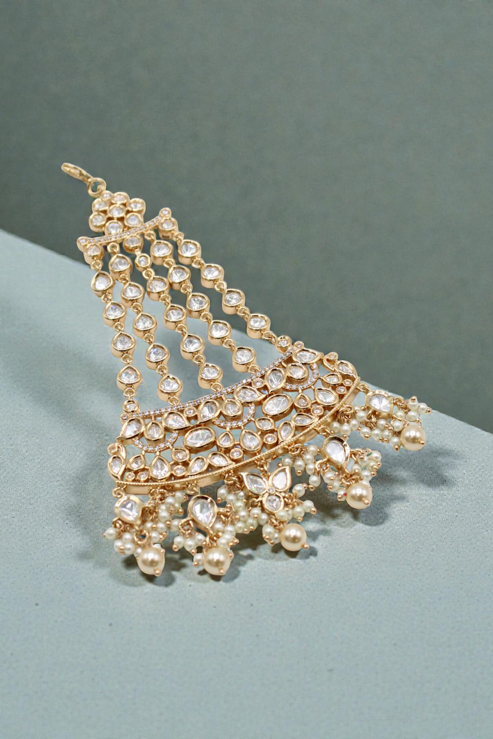 Elegant Gold and Pearl Chandelier Earring - Image 2