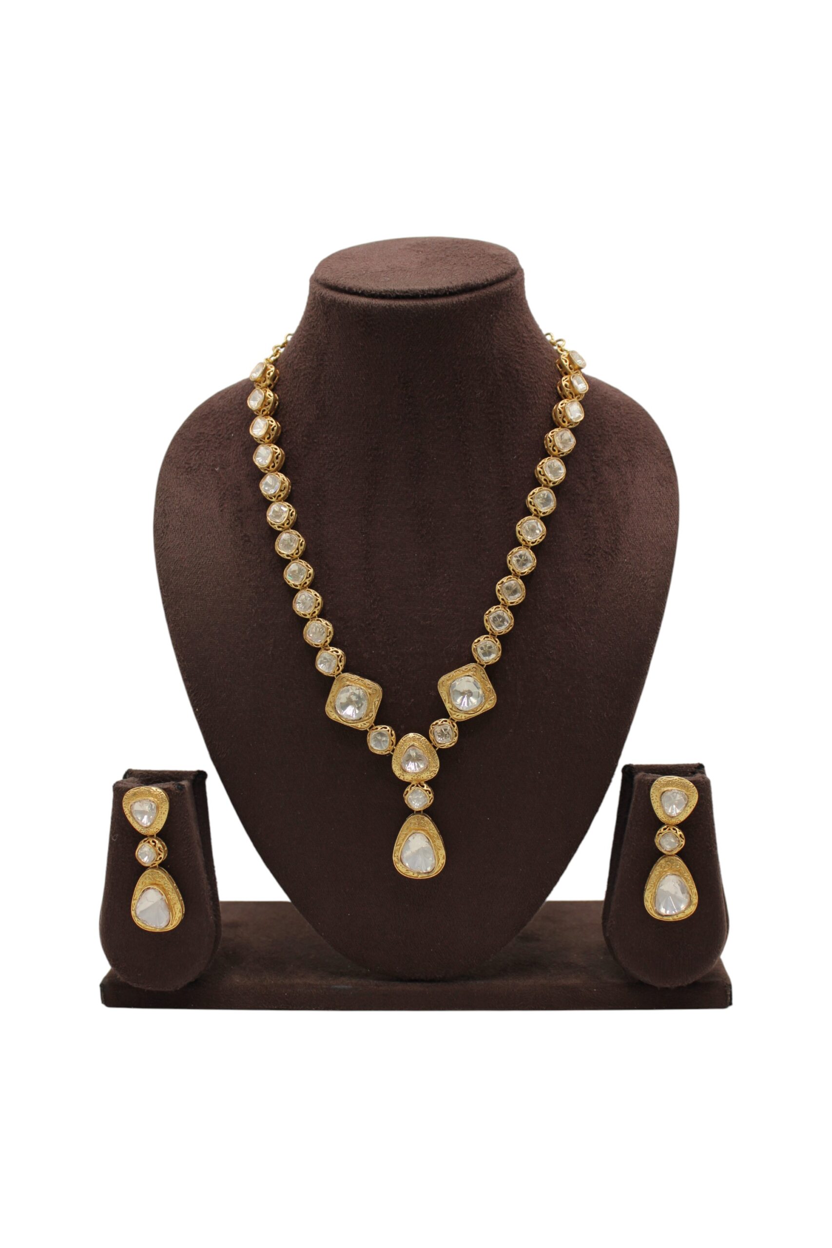 Elegant Gold and Diamond Jewelry Set