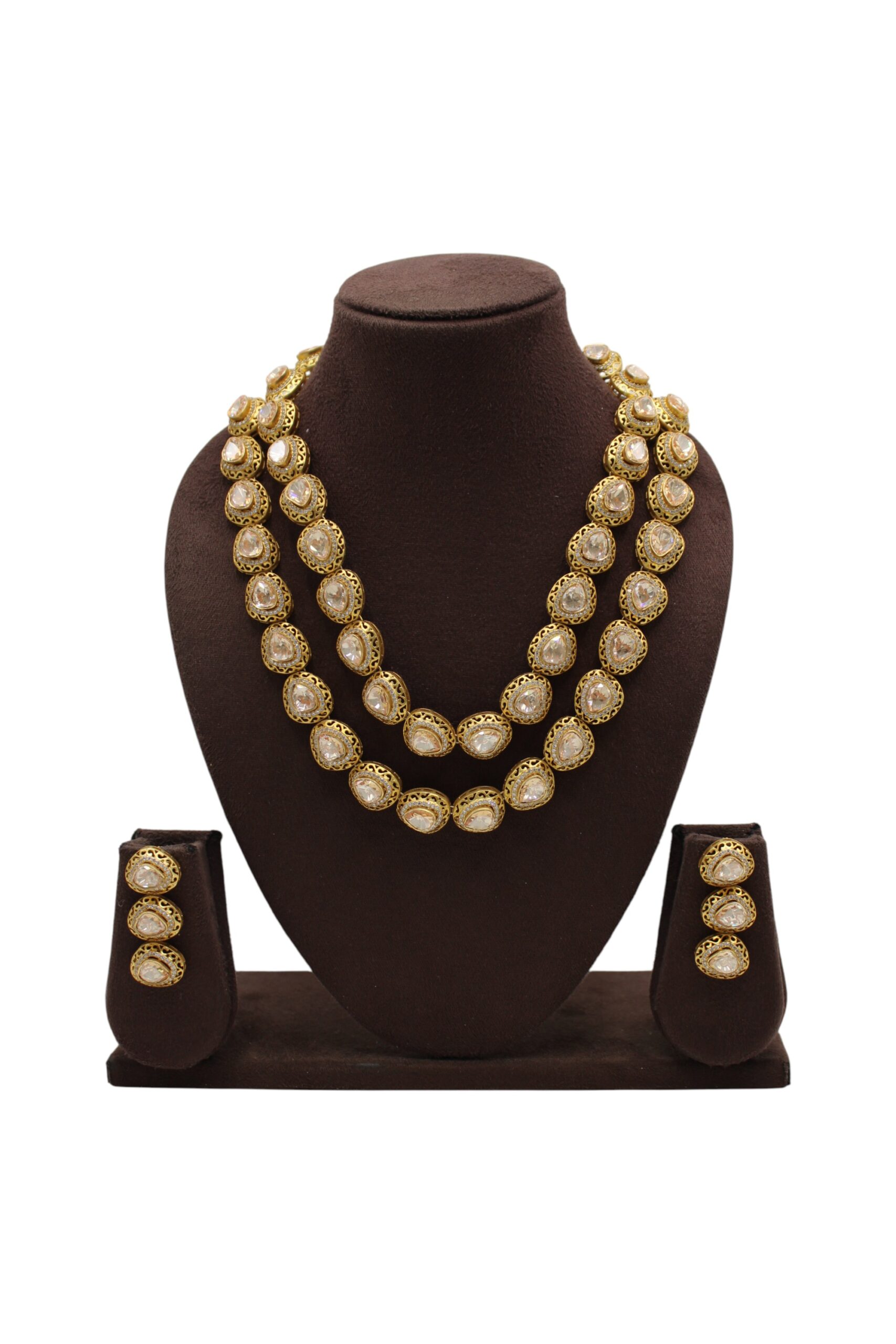 Elegant Gold-Plated Jewelry Set with Intricate Design